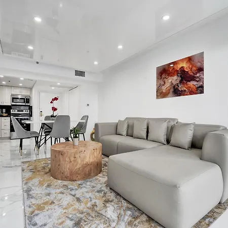 High Floor Miami Beach Pool Beach Service 1219